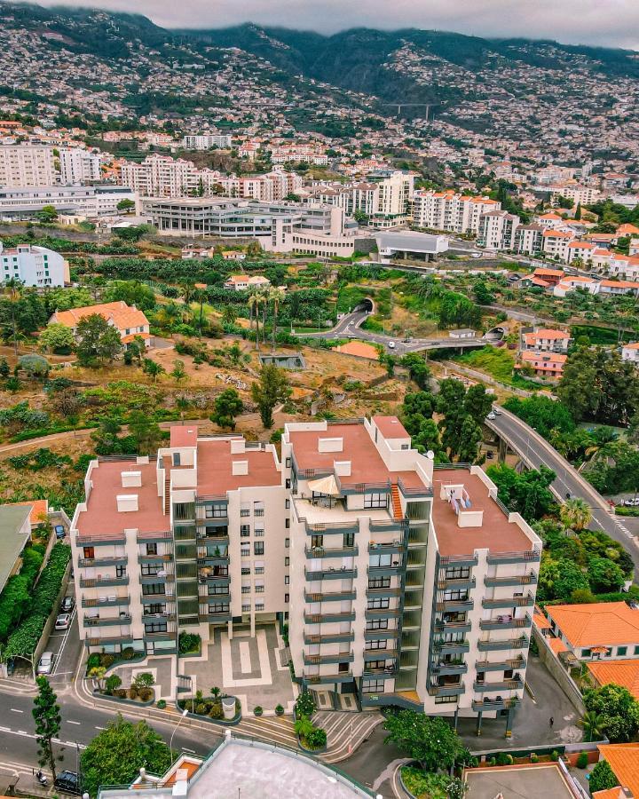 Condo Magnolia フンシャル エクステリア 写真